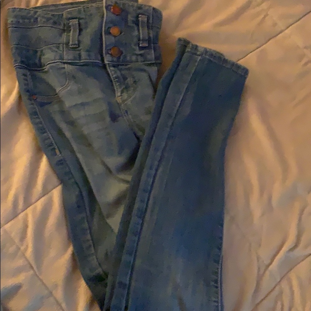 High waisted jeans